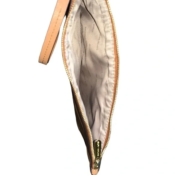 NWOT Michael Kors Leather Caramel/Tan Clutch/Wristlet - Picture 6 of 7